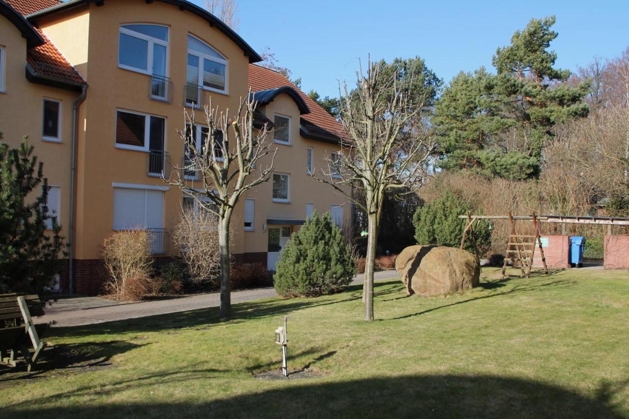 Waldstrasse Whg 02 Apartment Koserow ภายนอก รูปภาพ